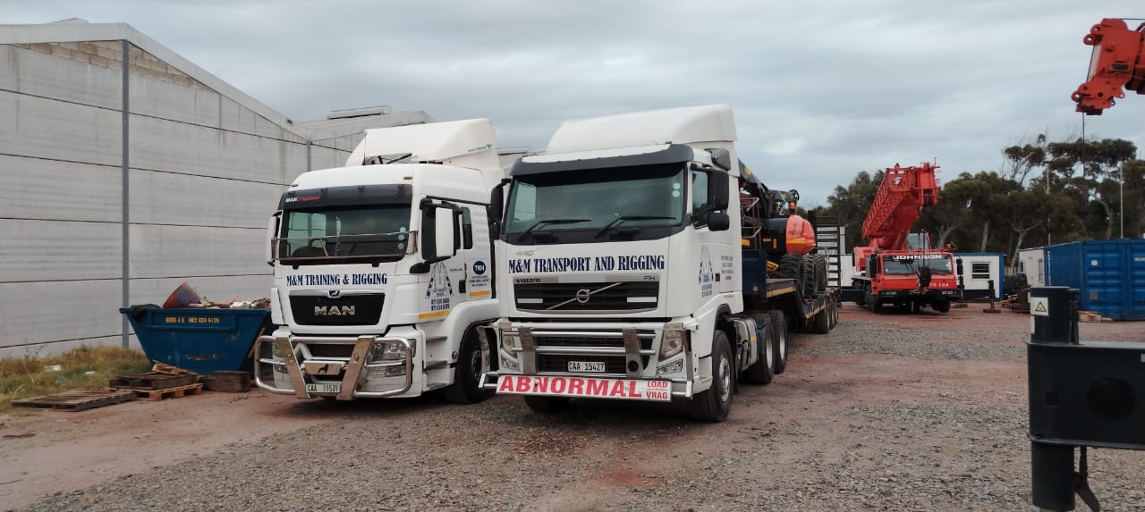 Camions et remorques — M&M Training and Rigging